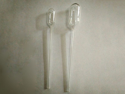 Blown quartz glass casing of led bulb